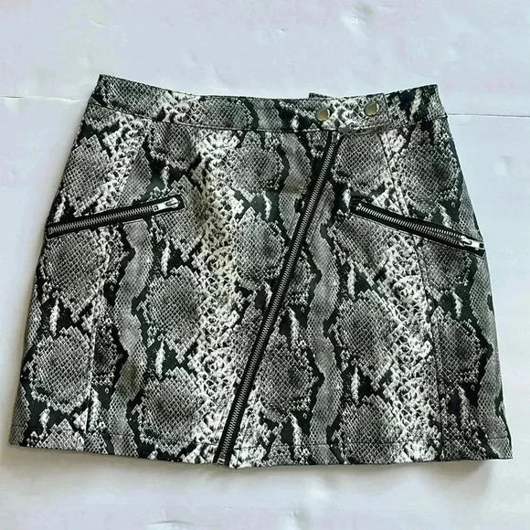 Forever 21 Women's Black and White Skirt size M - Picture 1 of 7